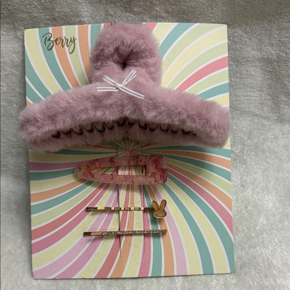 Accessories - Berry Fuzzy Pink Hair Claw & Clip Set